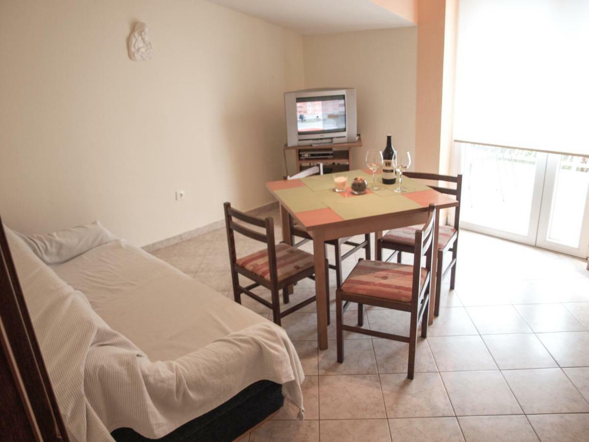 Apartment Pletikosic Kastela